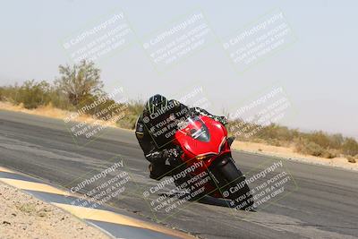 media/Mar-28-2022-Superbike Trackdays (Mon) [[b8603d0f67]]/Open Track Time/Turn 3 Inside/